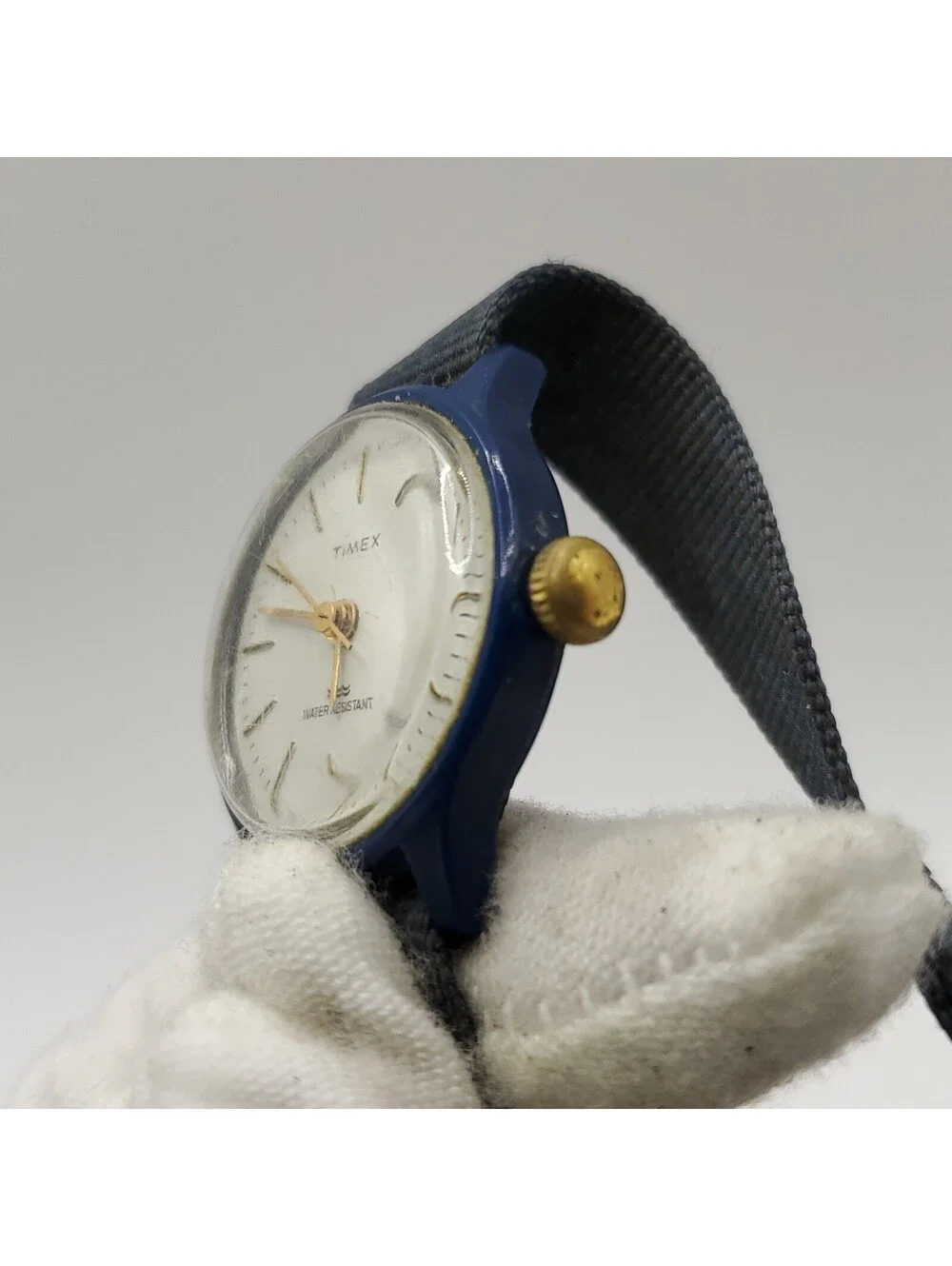 Vintage Timex Kids Mechanical Blue Watch 25mm Running